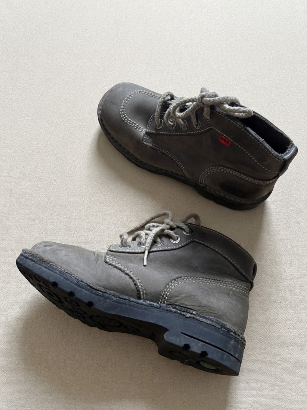 Kickers Sz 5 (36) Genuine Leather Sage Grey Lace up Casual Boots